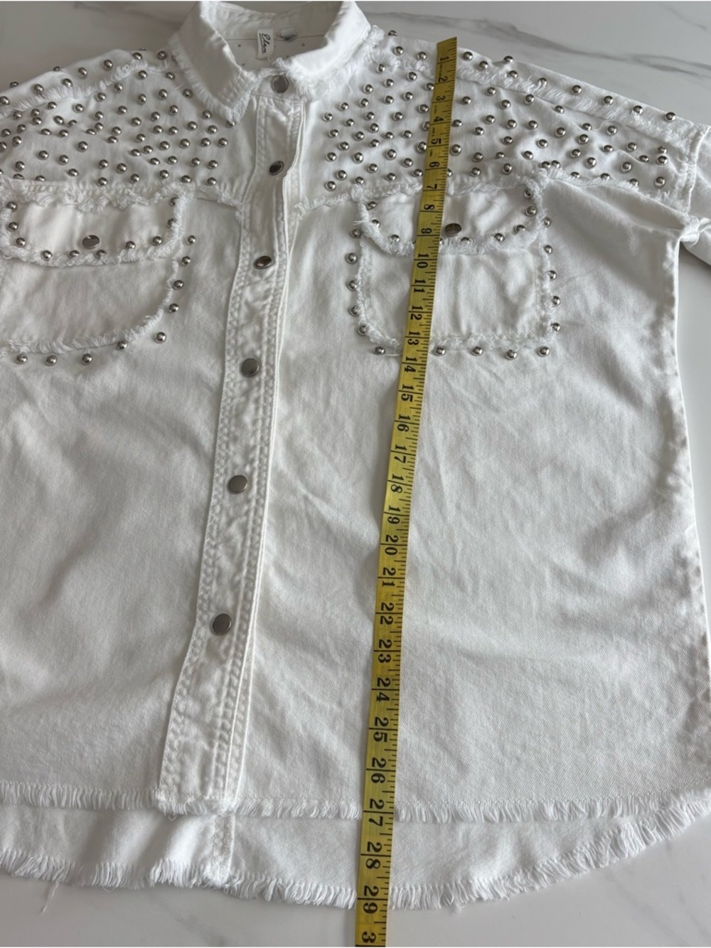 Elan White Distressed Denim Jacket with Stud Details Sz M - Picture 11 of 12